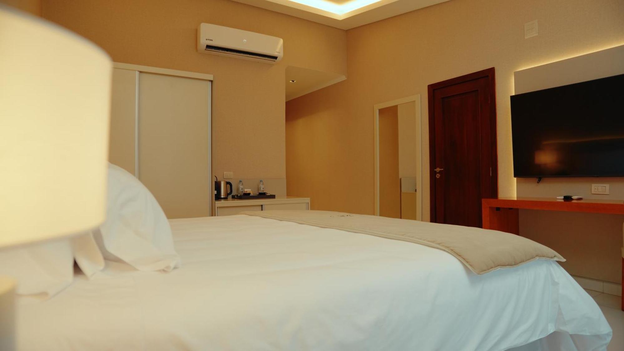 Ht Hotel Deluxe Resort & Spa Σαντιάγο ντελ Εστέρο Εξωτερικό φωτογραφία